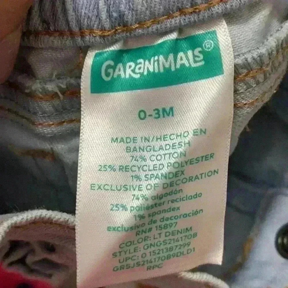 Stretchy shorts - Picture 3 of 3